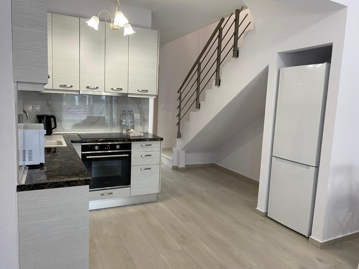 Lili Houses In Nikiti 350M From The Beach Exterior foto